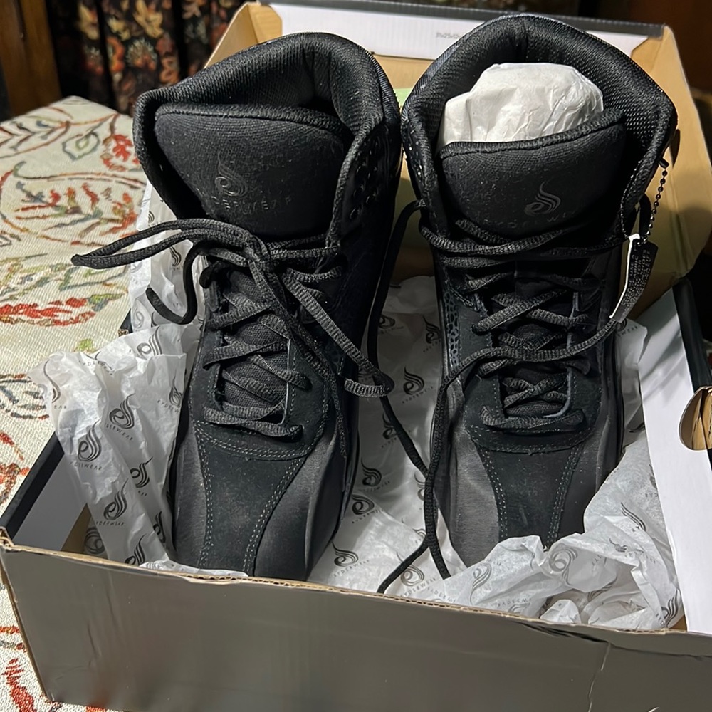 Rider wear shoes